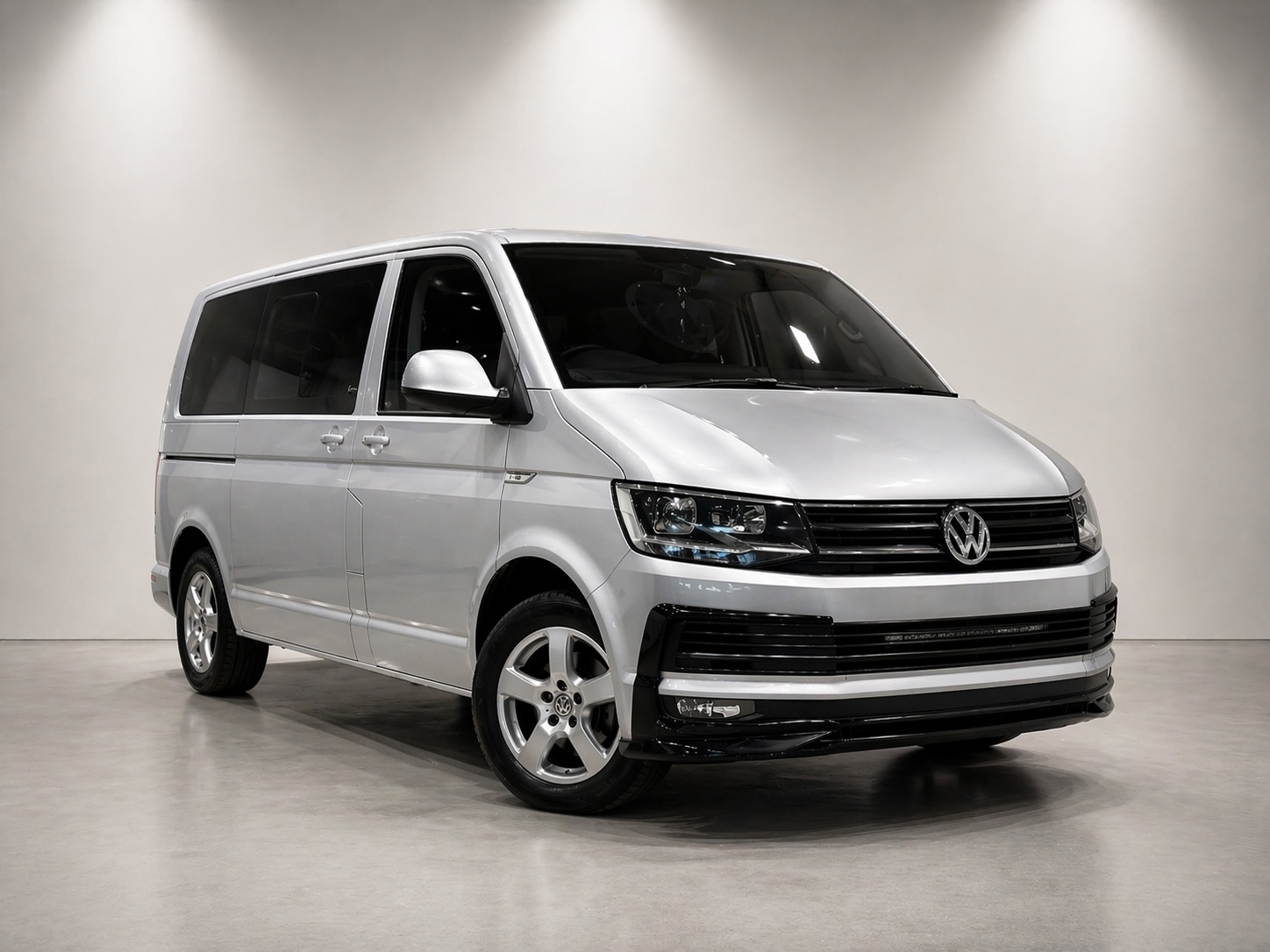 高雄租車推薦：廂型車自駕租借 Alphard、Vito、T6 怎麼選？
